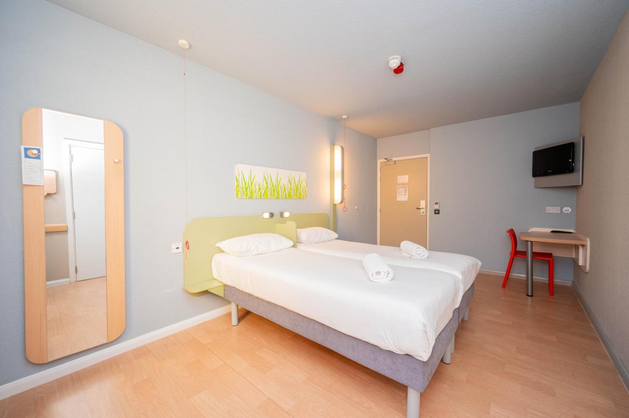 Ibis Budget London Barking Barking  Exteriör bild