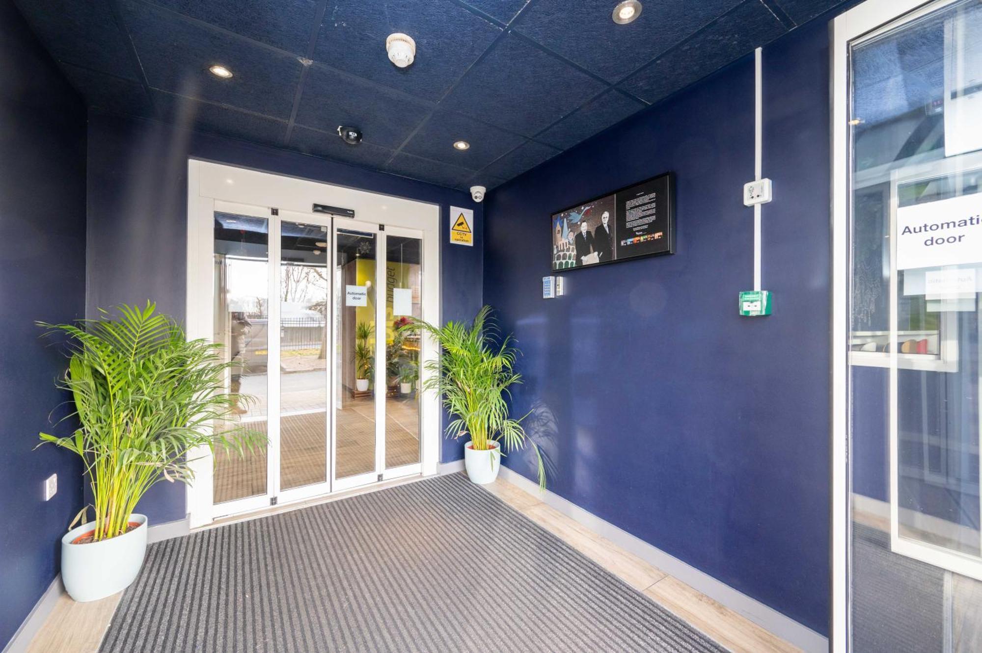 Ibis Budget London Barking Barking  Exteriör bild